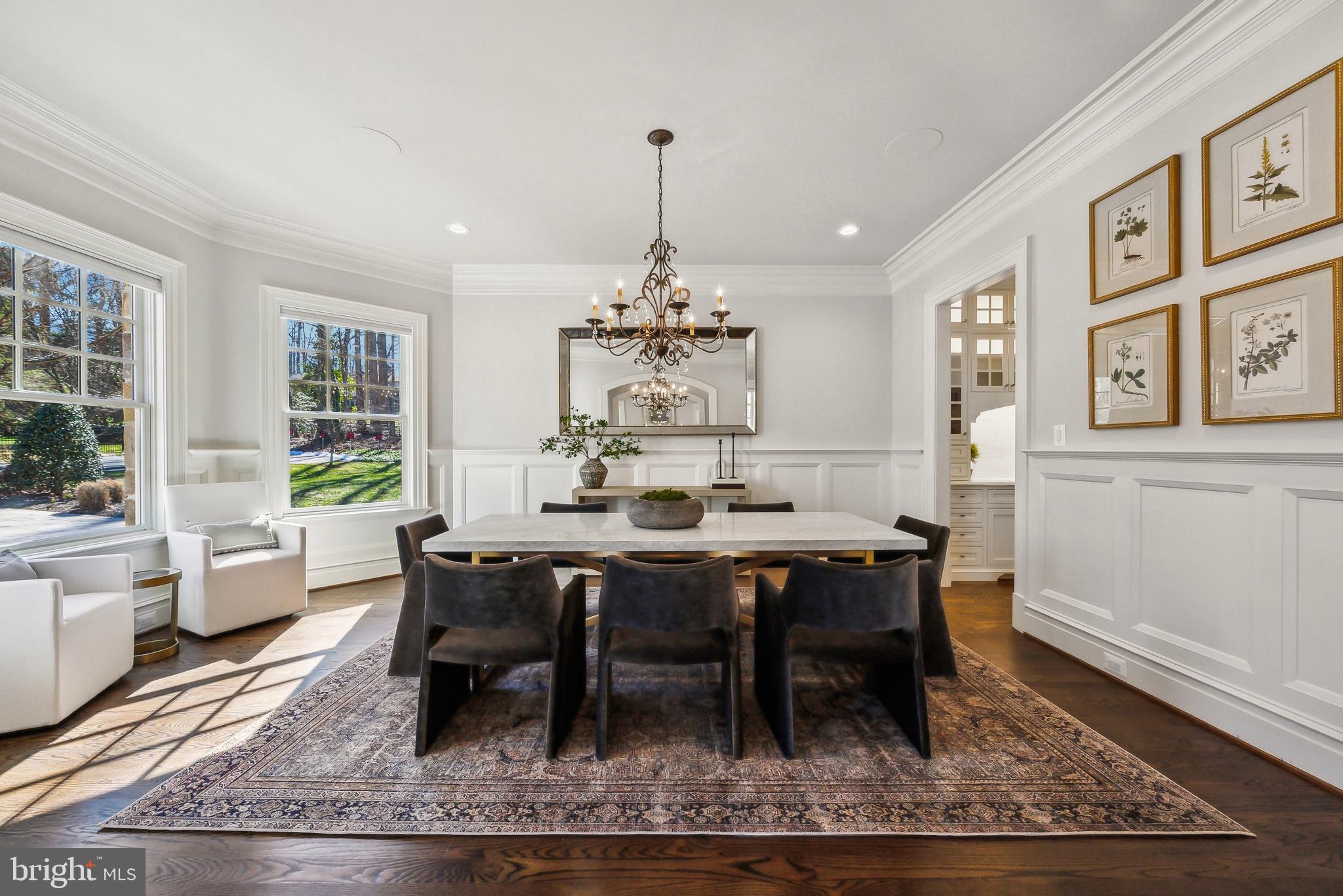 1070 Vista Dr