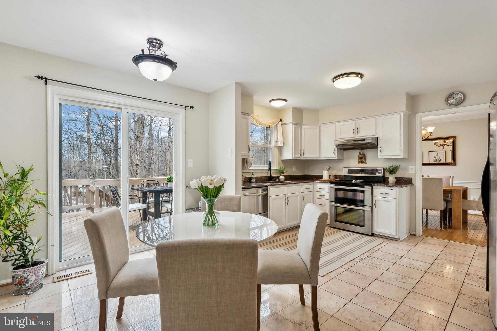8413 Silverdale Ct