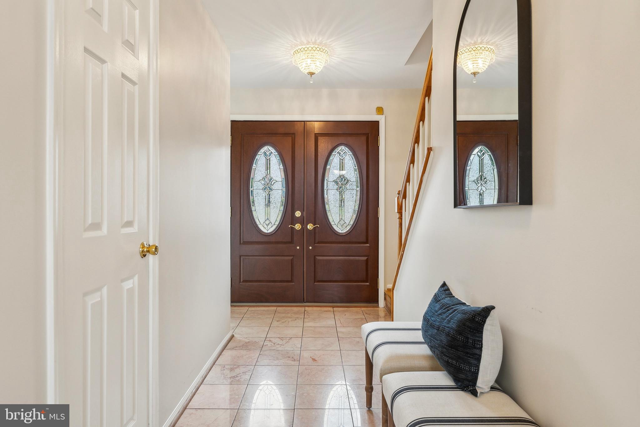 8413 Silverdale Ct