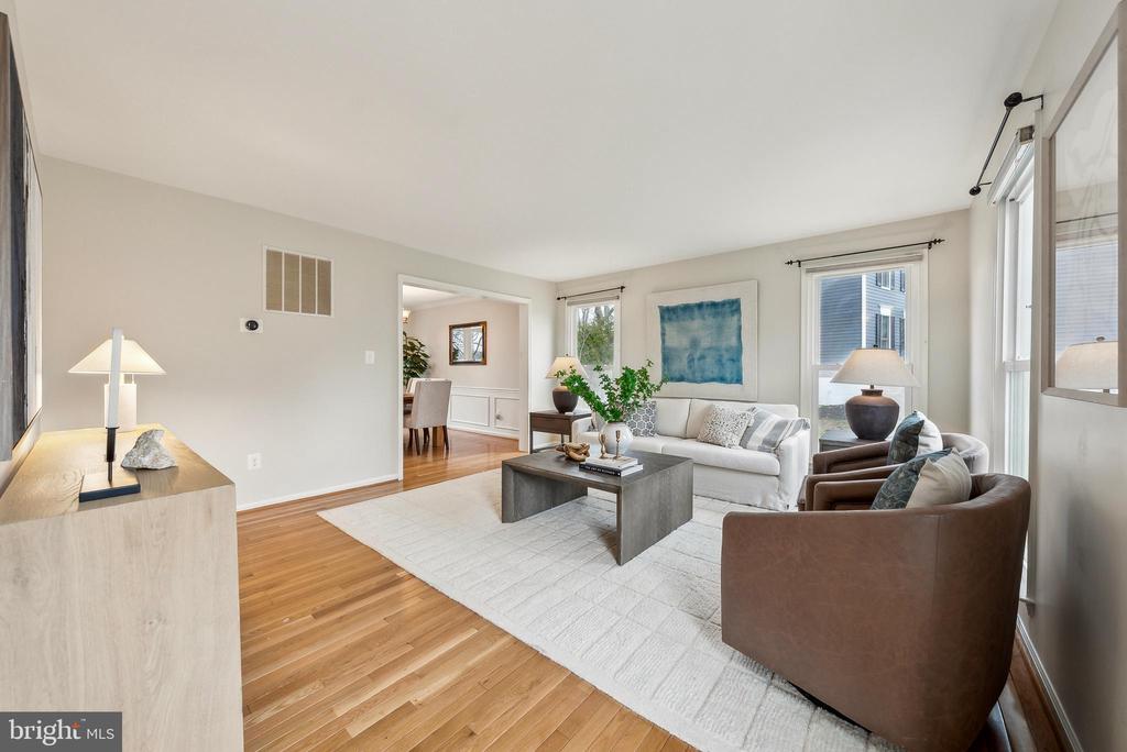 8413 Silverdale Ct