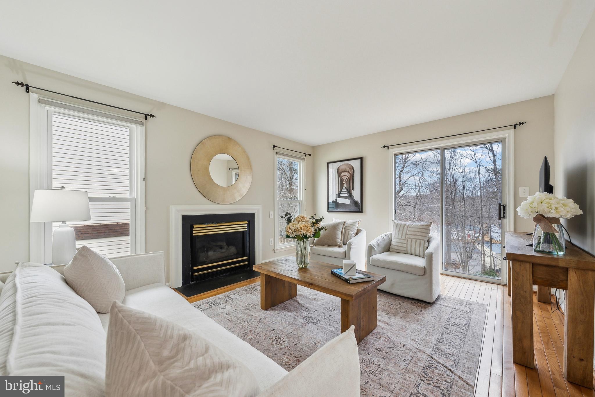 8413 Silverdale Ct
