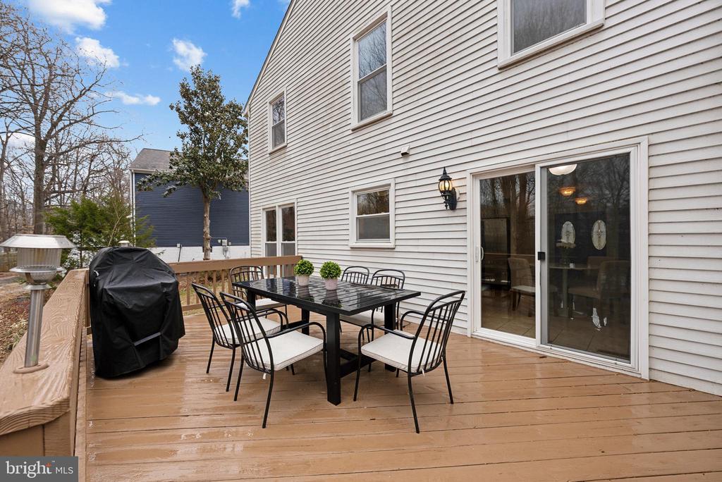 8413 Silverdale Ct