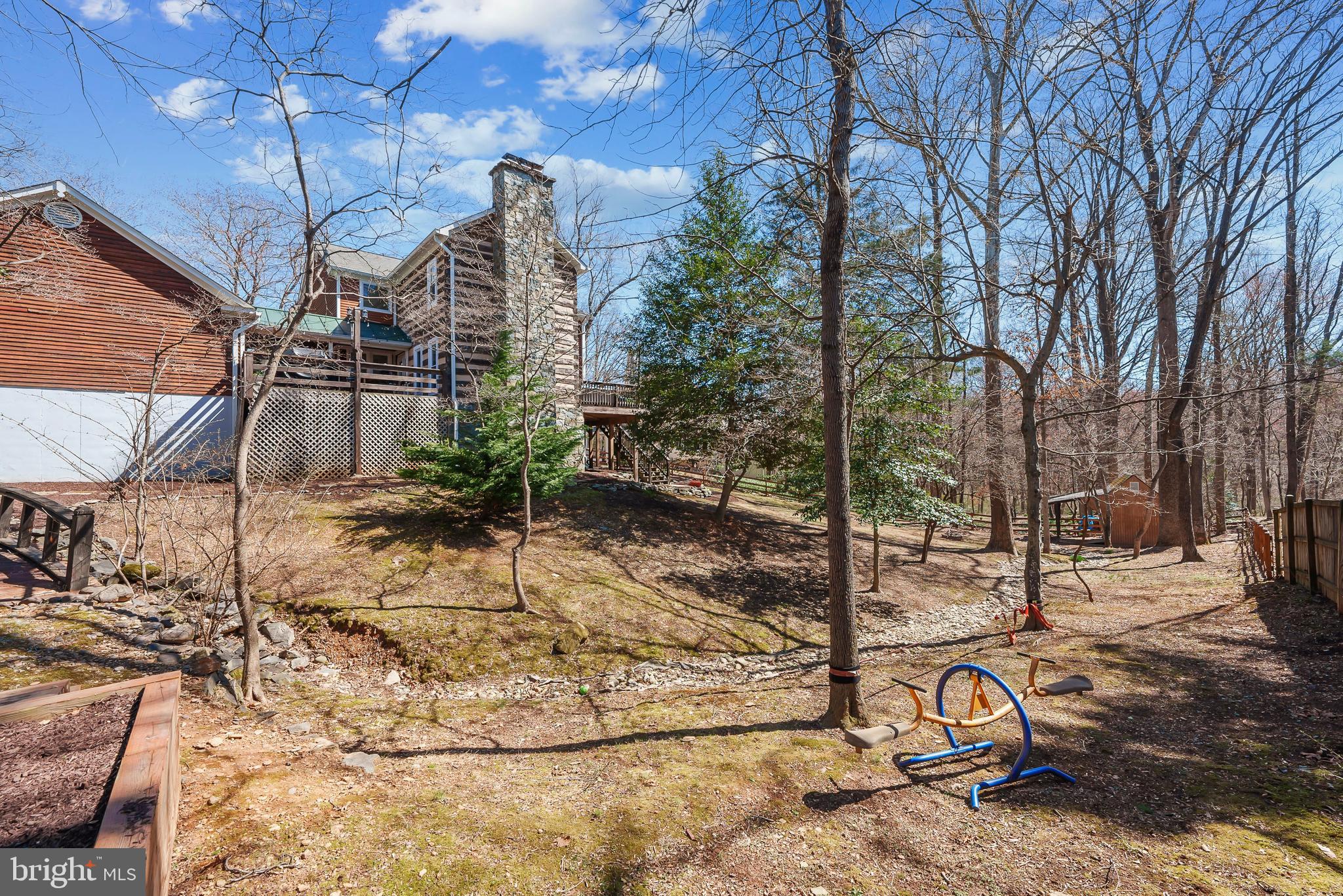 10203 Yellow Pine Dr