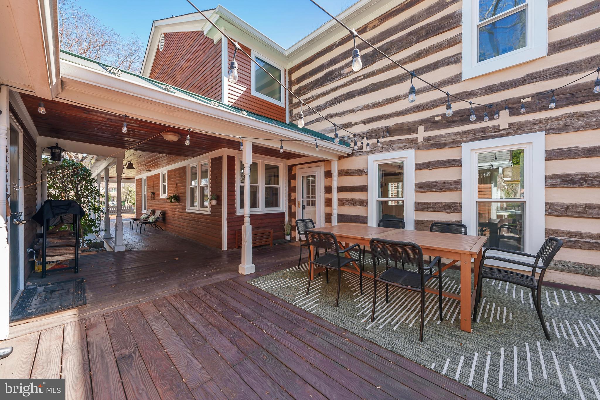 10203 Yellow Pine Dr