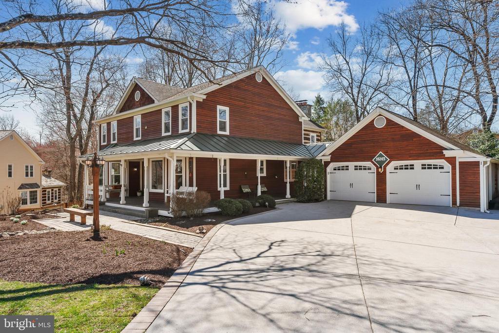 10203 Yellow Pine Dr