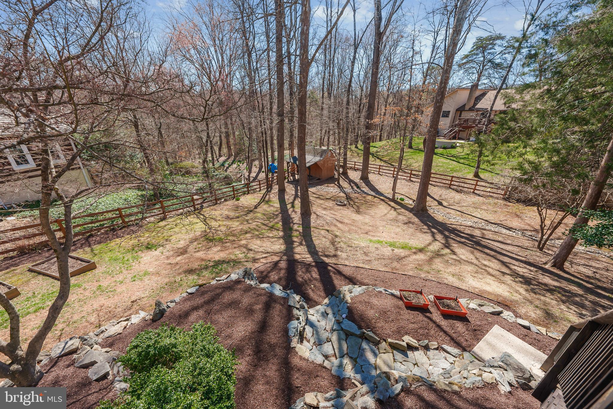 10203 Yellow Pine Dr
