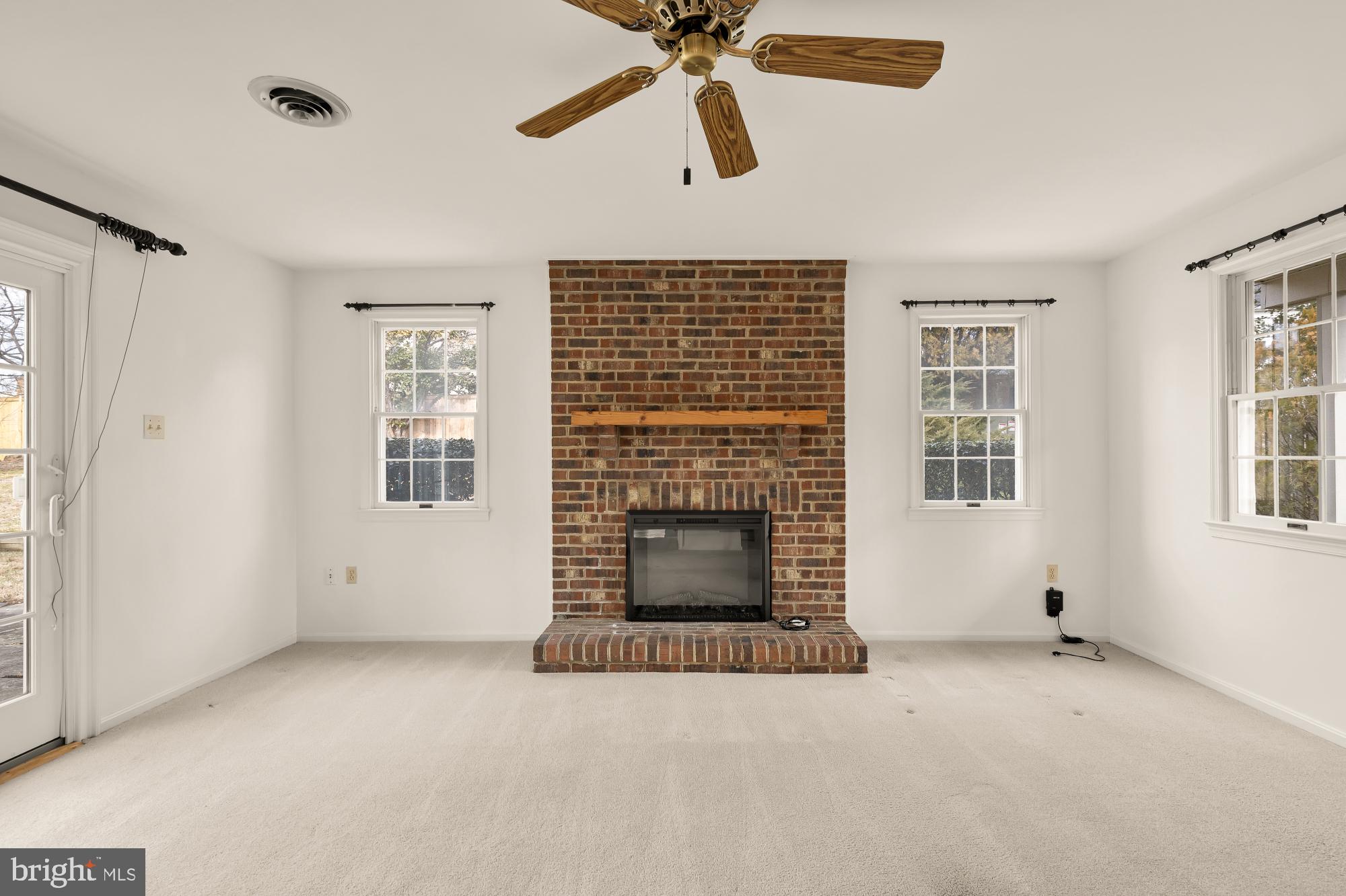 4344 ROLLING STONE WAY