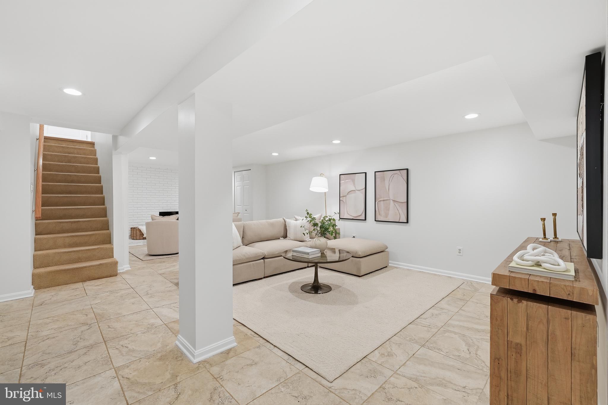 1207 DRAKE STREET SW