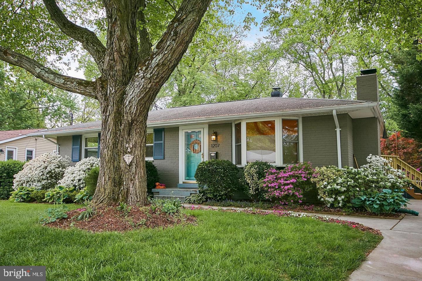 1207 DRAKE STREET SW