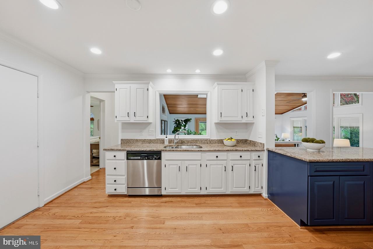 12615 HERITAGE FARM LANE