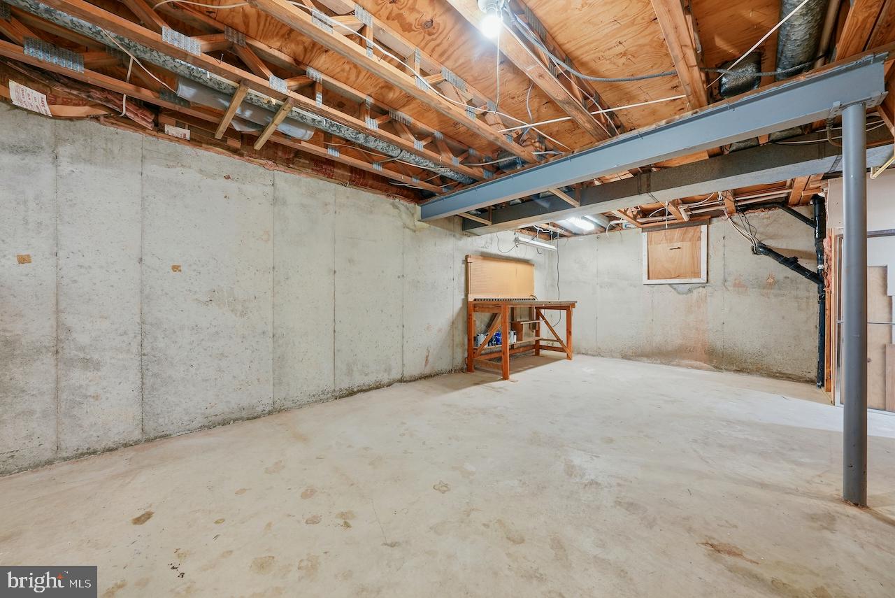 12615 HERITAGE FARM LANE