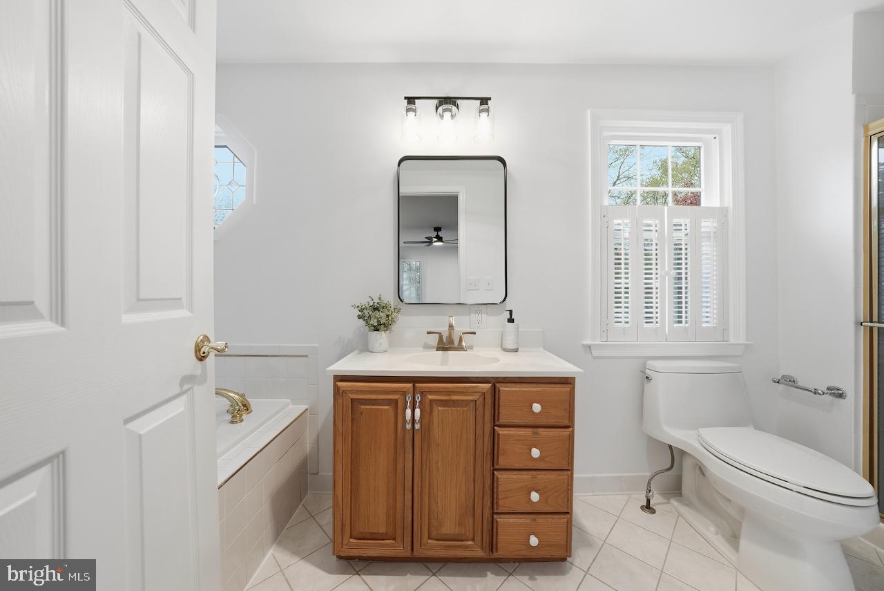 12615 HERITAGE FARM LANE