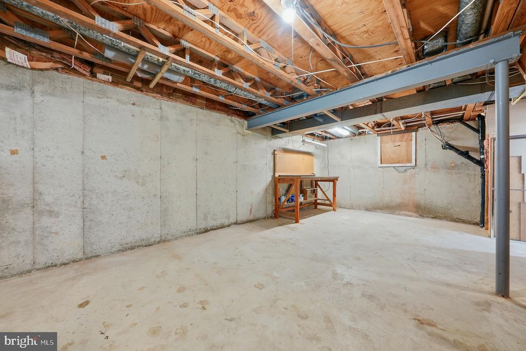 12615 HERITAGE FARM LANE