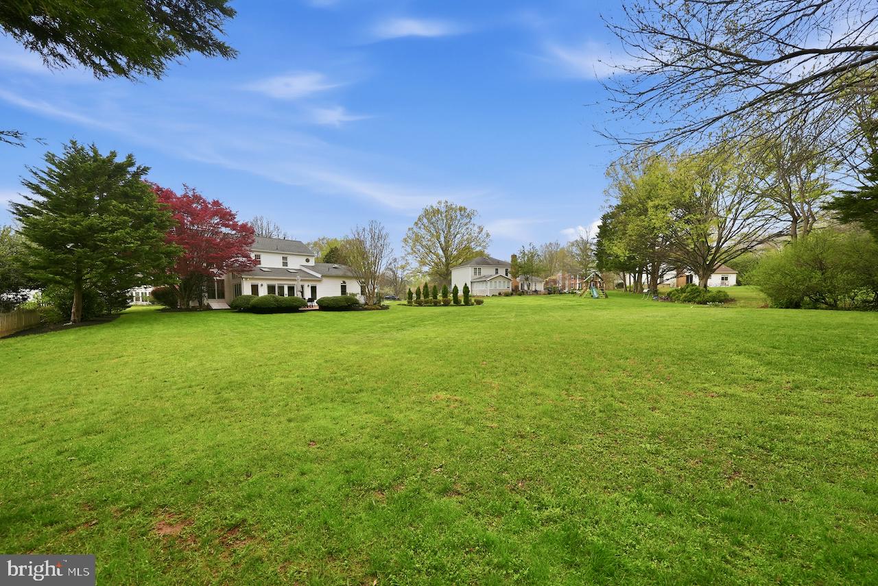 12615 HERITAGE FARM LANE