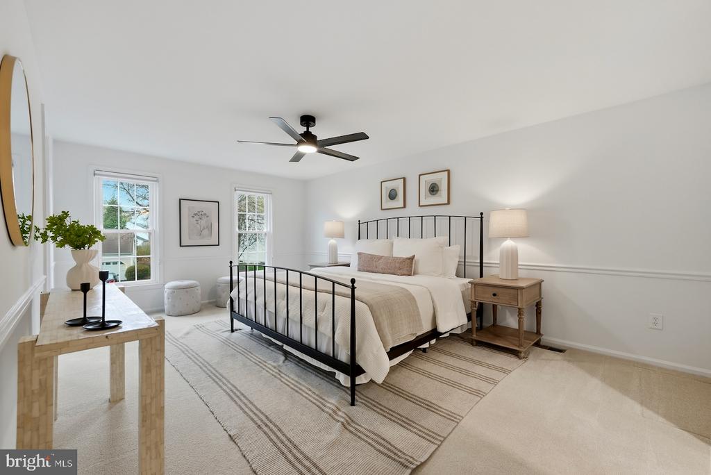 12615 HERITAGE FARM LANE