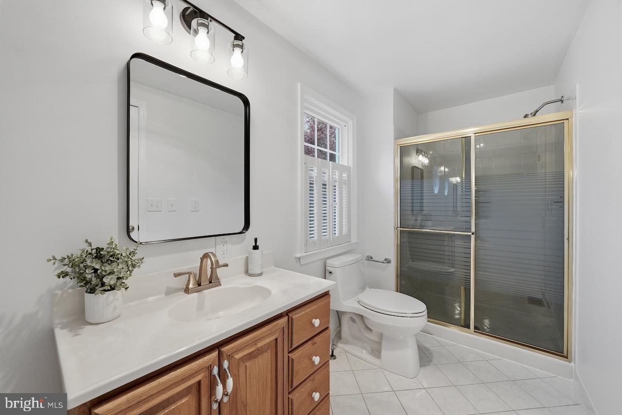 12615 HERITAGE FARM LANE