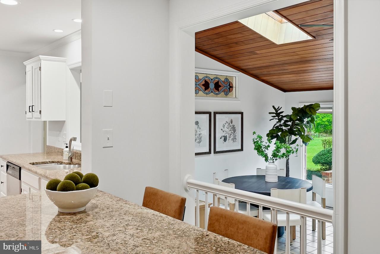 12615 HERITAGE FARM LANE