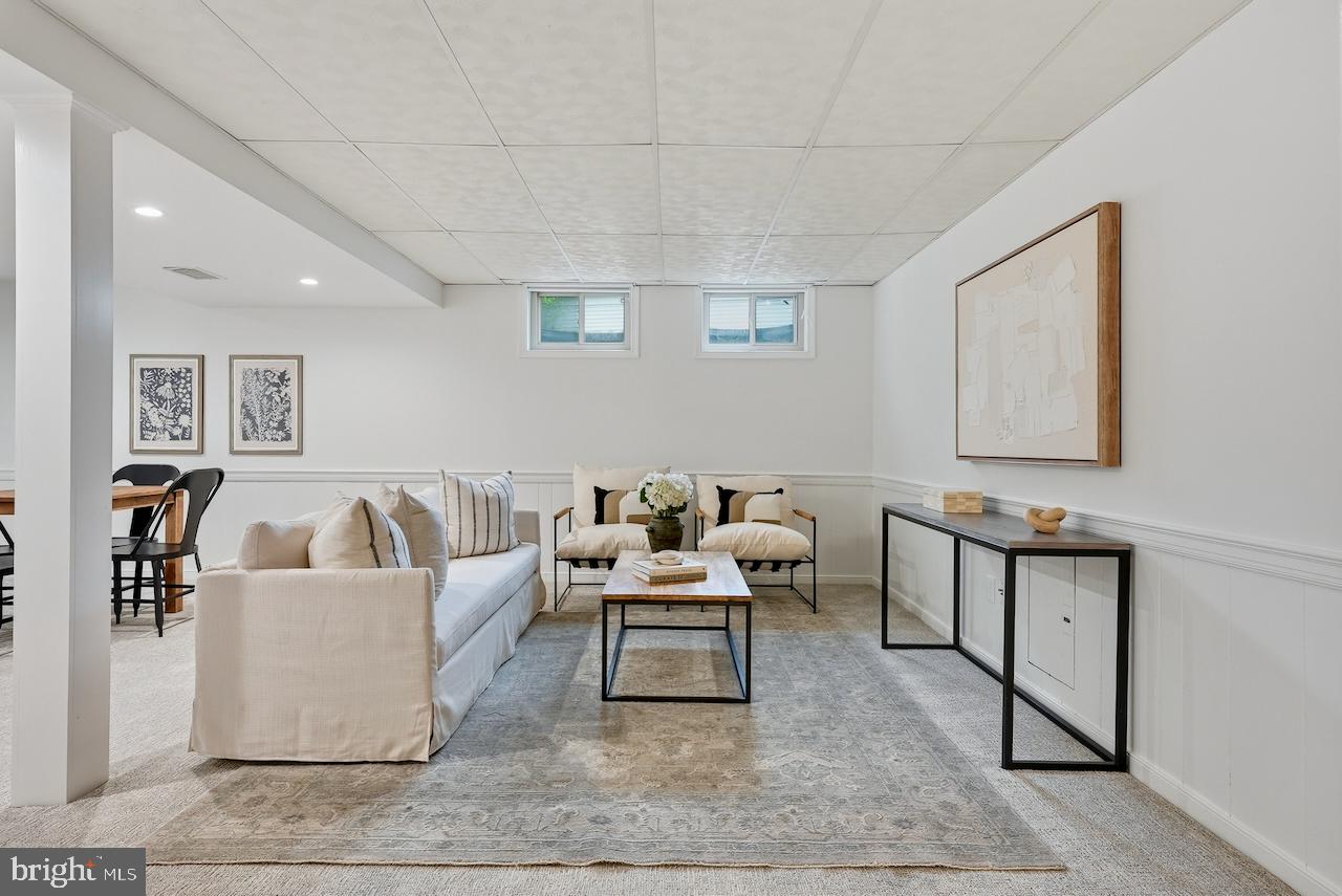 12615 HERITAGE FARM LANE