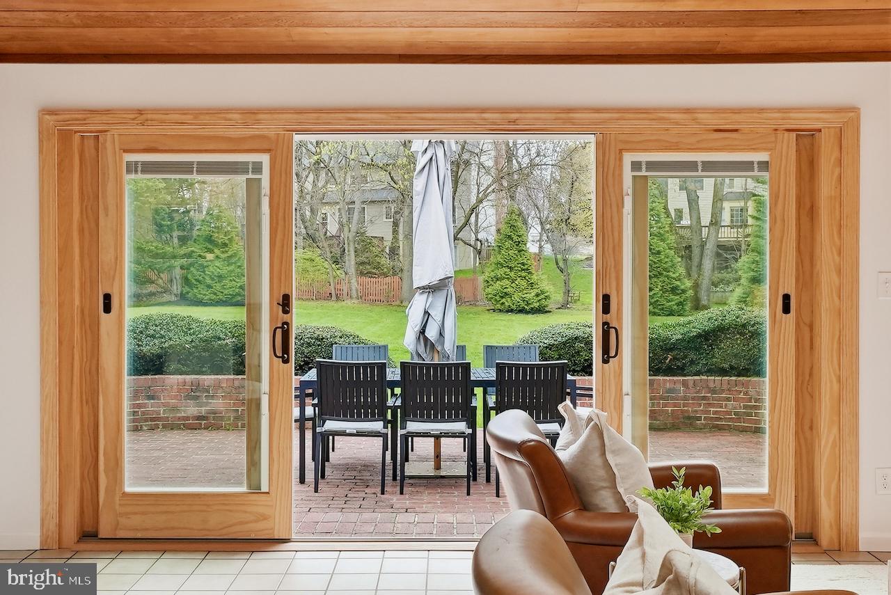 12615 HERITAGE FARM LANE