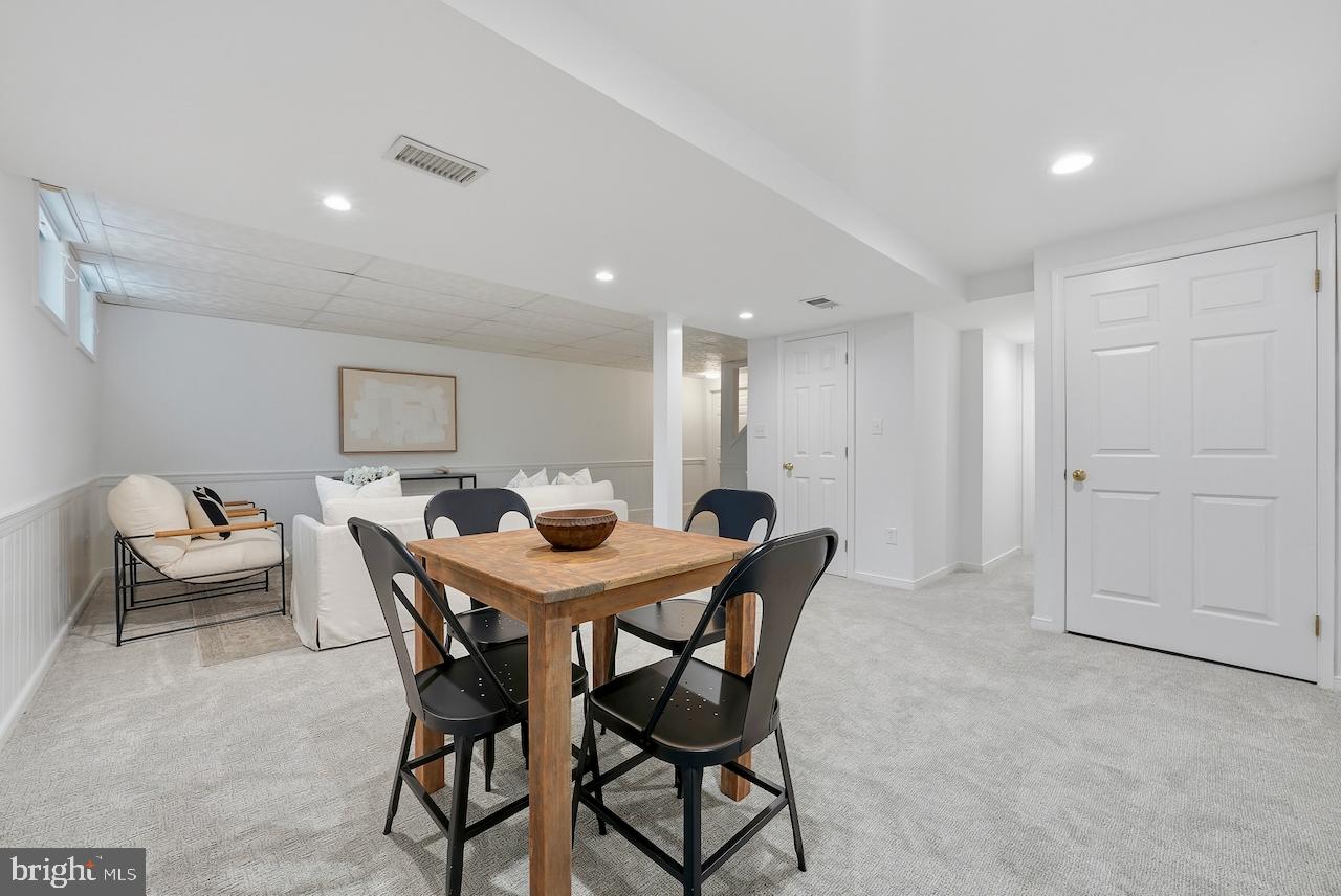 12615 HERITAGE FARM LANE