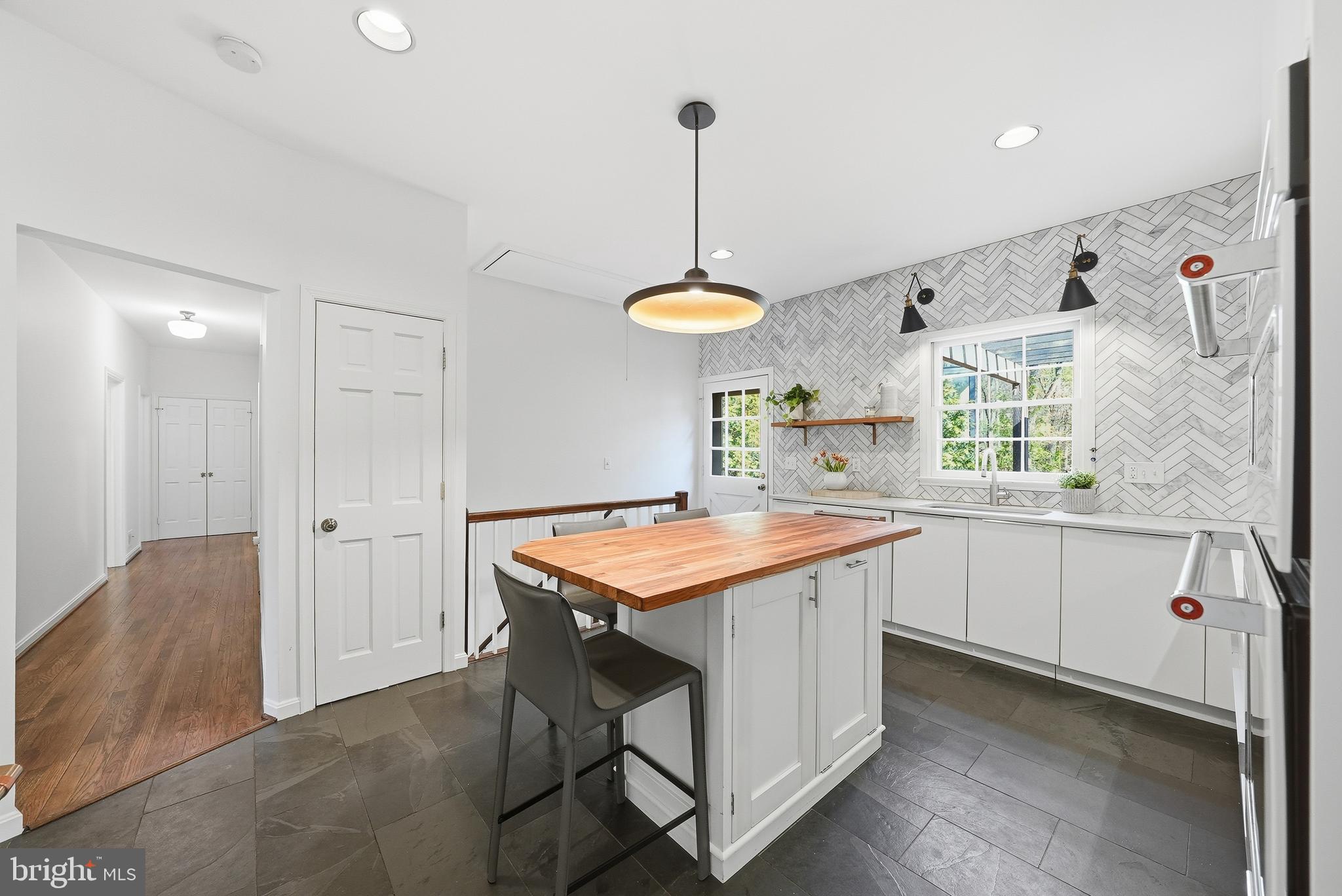 7504 BLAISE TRAIL