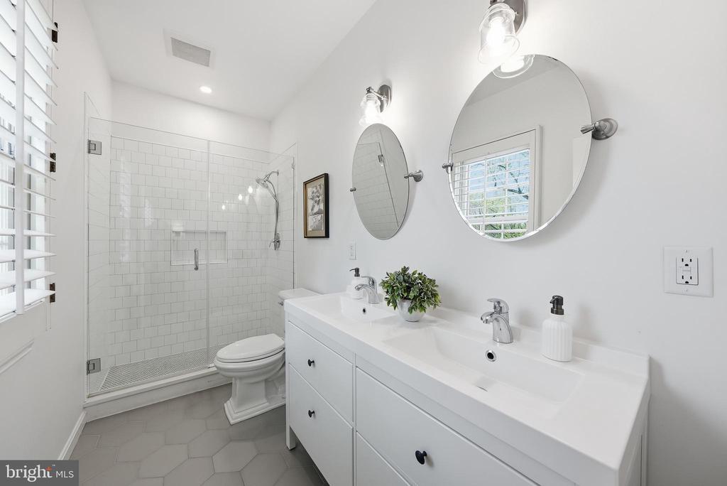 7504 BLAISE TRAIL