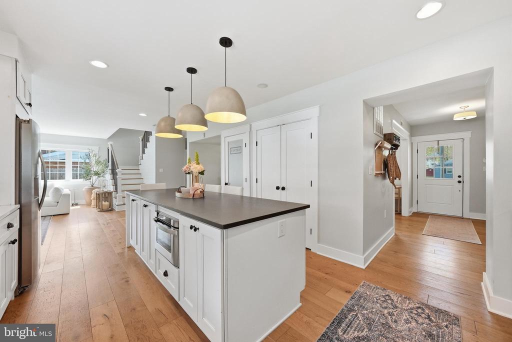 7739 SCHELHORN ROAD