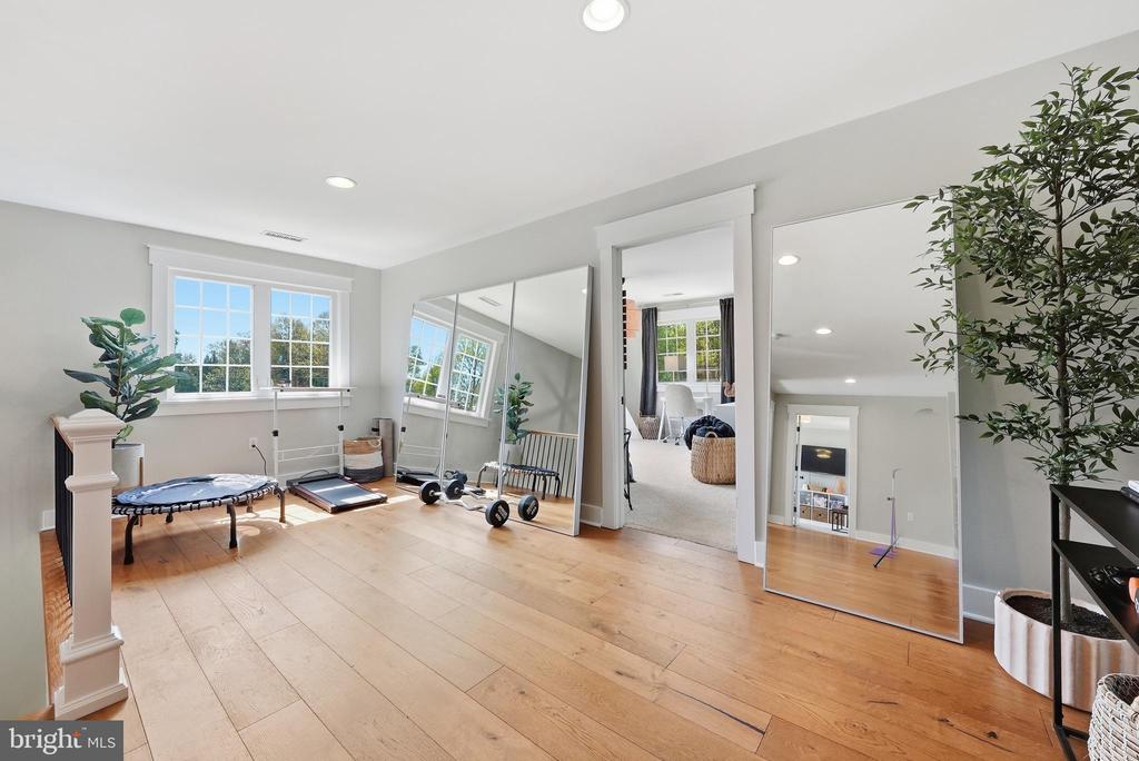 7739 SCHELHORN ROAD