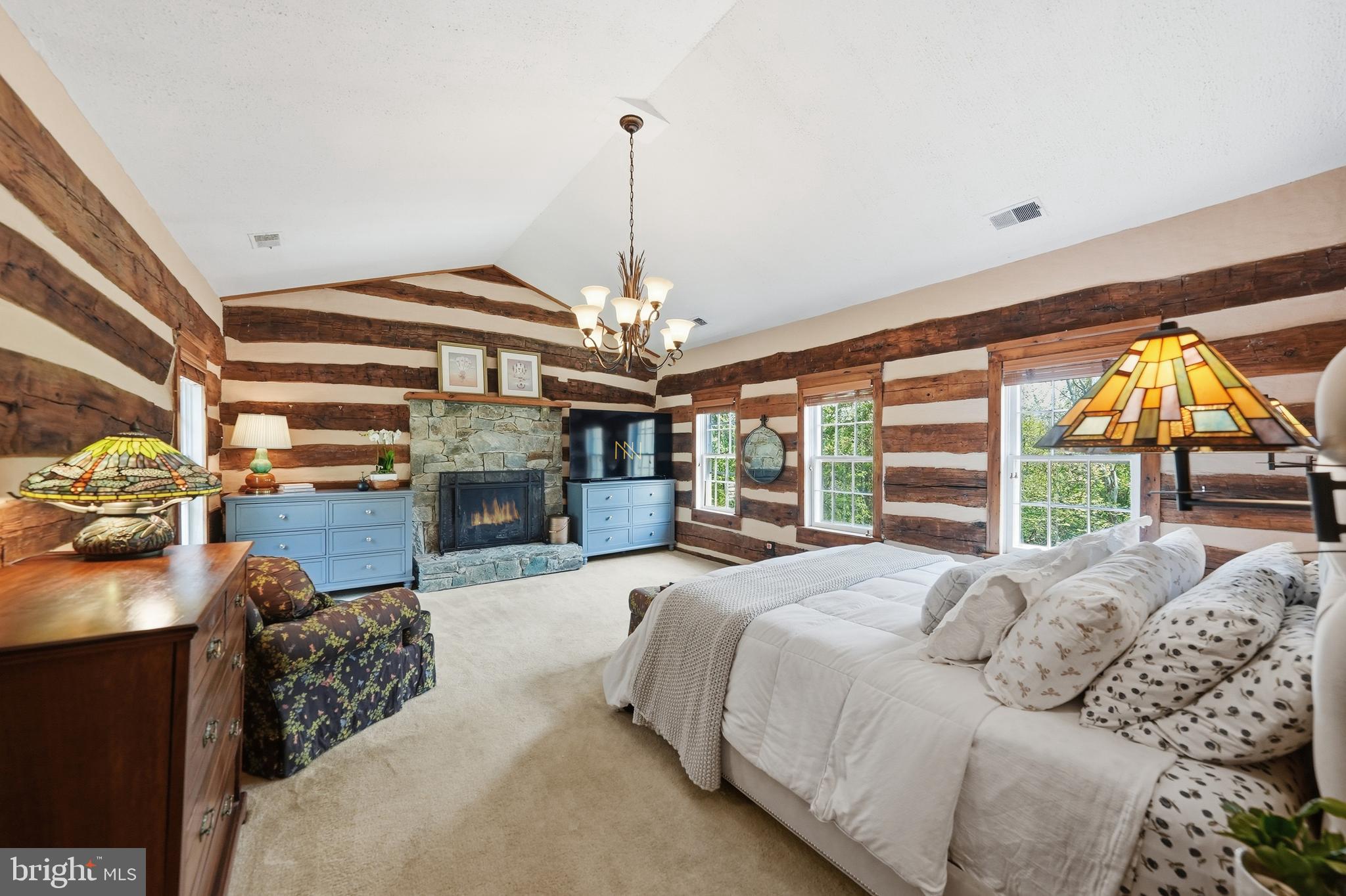 10204 YELLOW PINE DRIVE