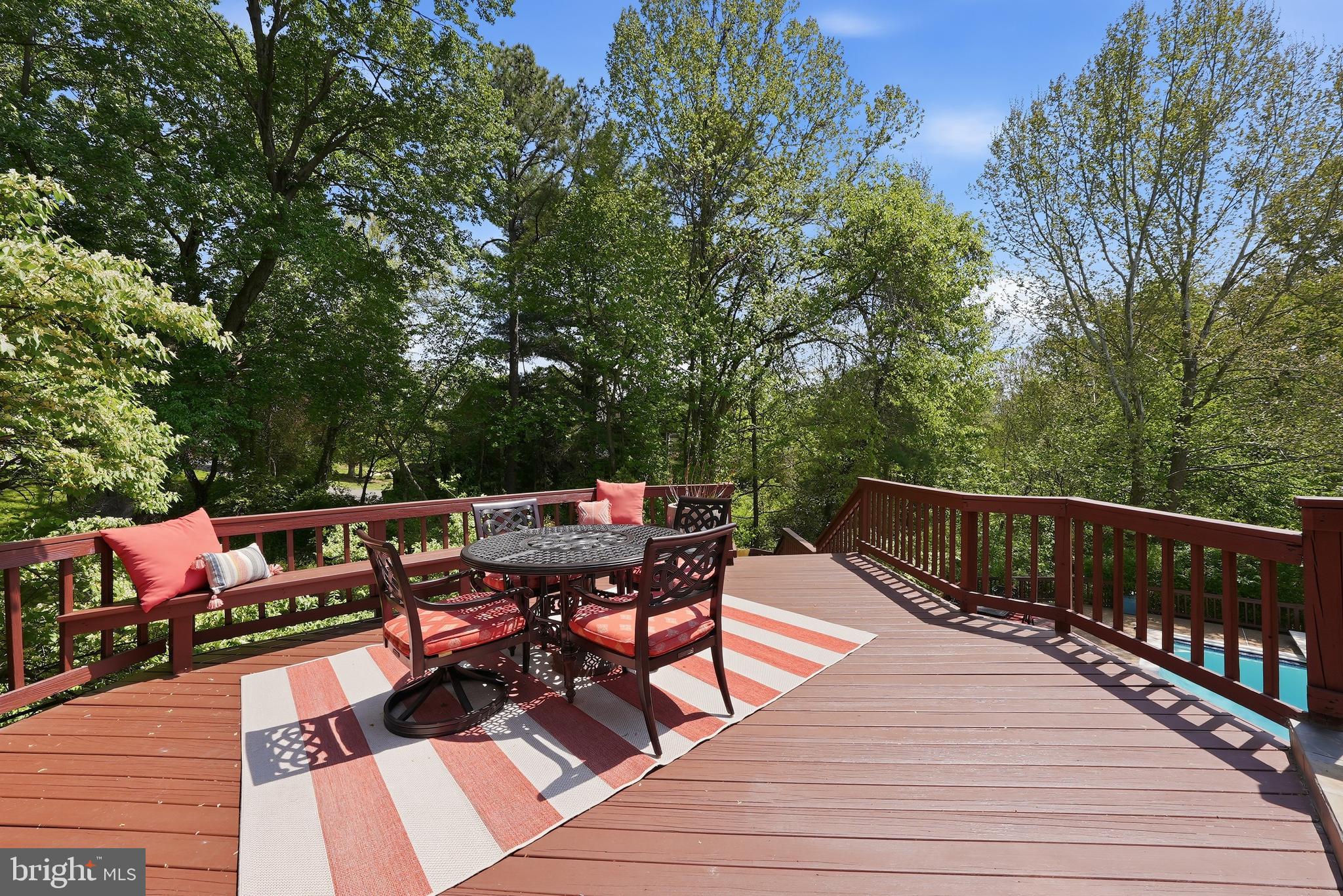 10204 YELLOW PINE DRIVE