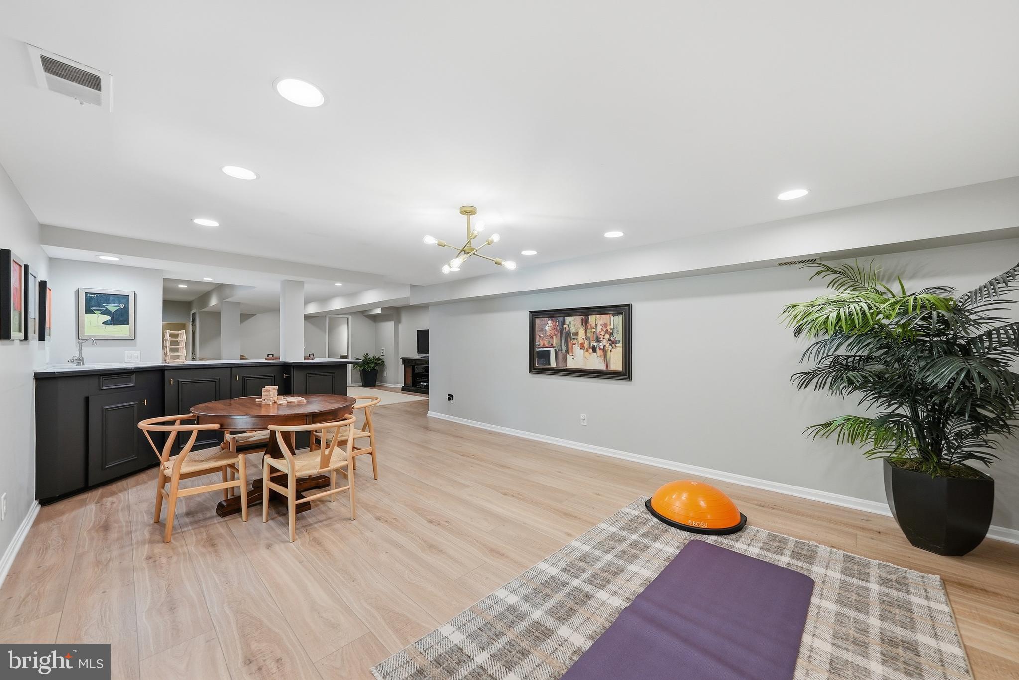 10204 YELLOW PINE DRIVE