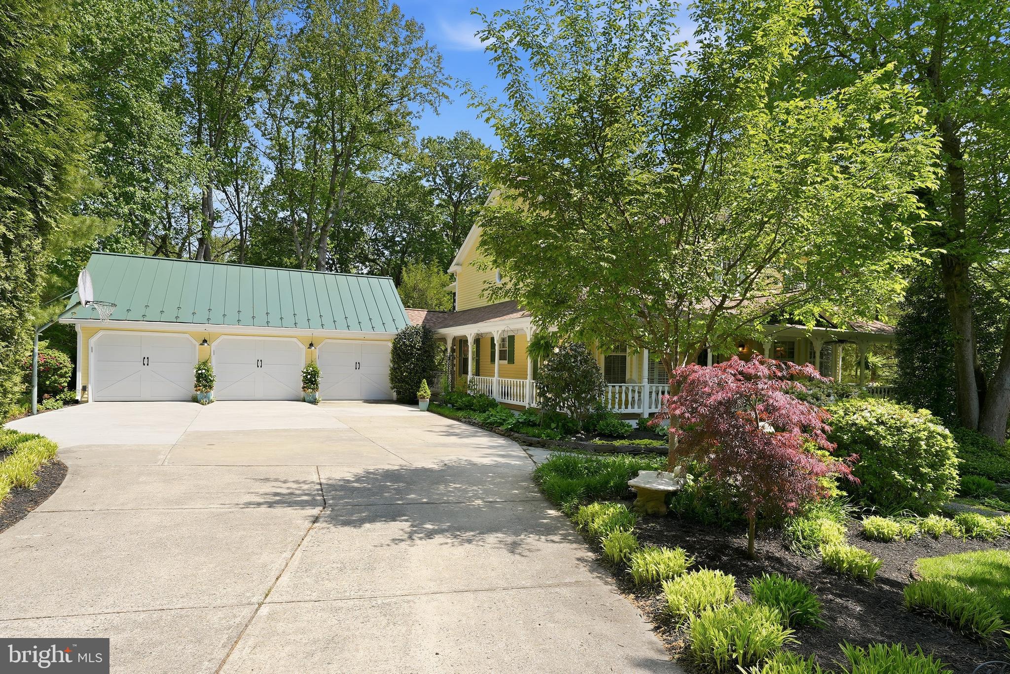 10204 YELLOW PINE DRIVE