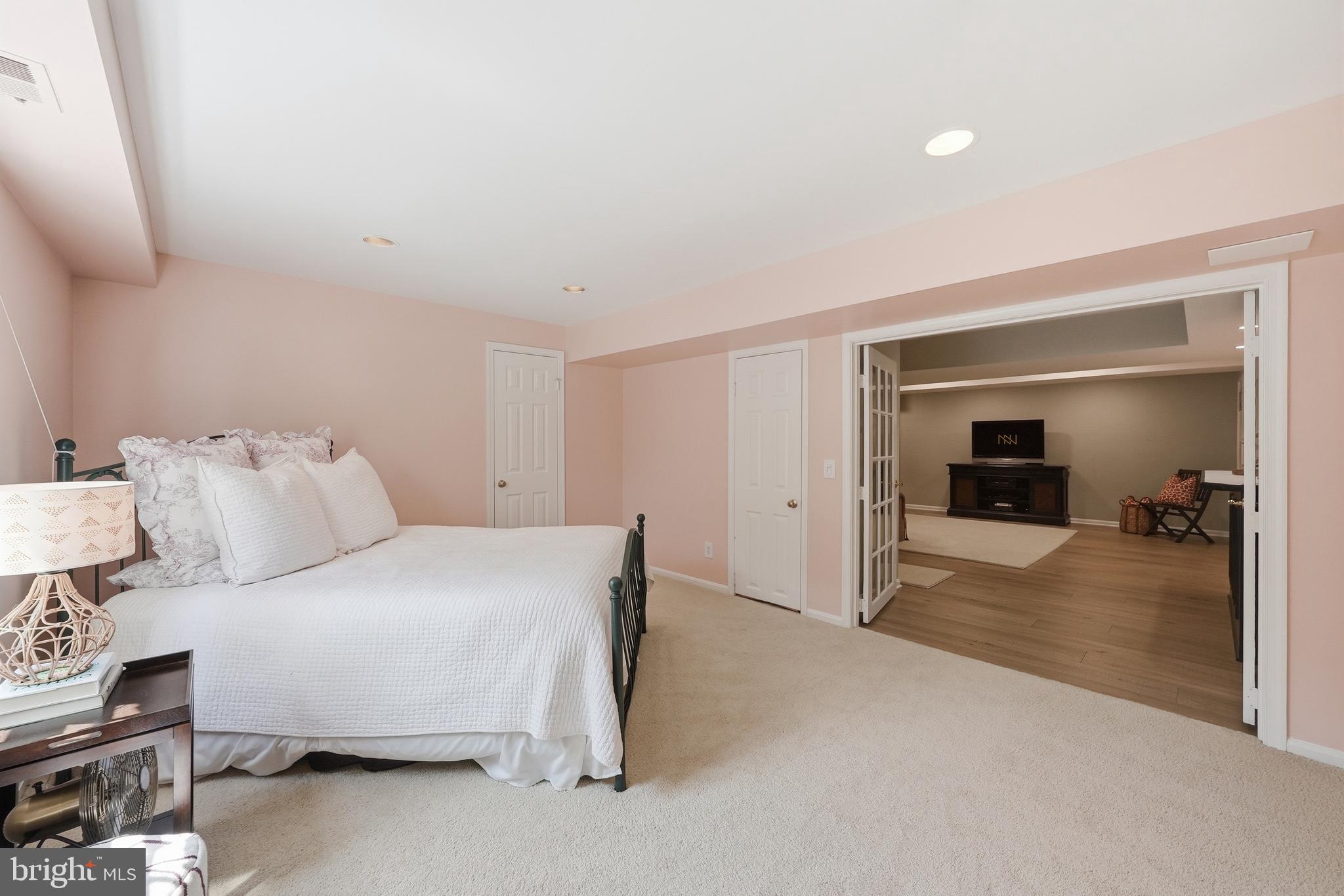 10204 YELLOW PINE DRIVE