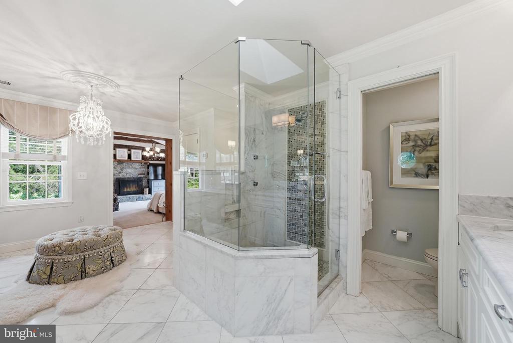 10204 YELLOW PINE DRIVE