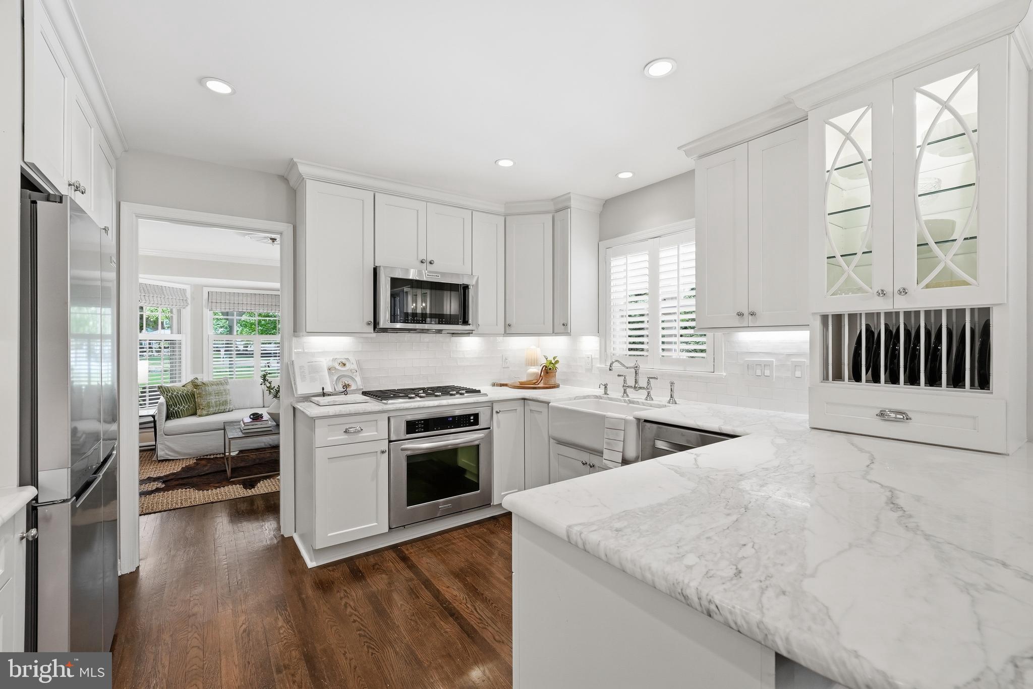 10204 YELLOW PINE DRIVE