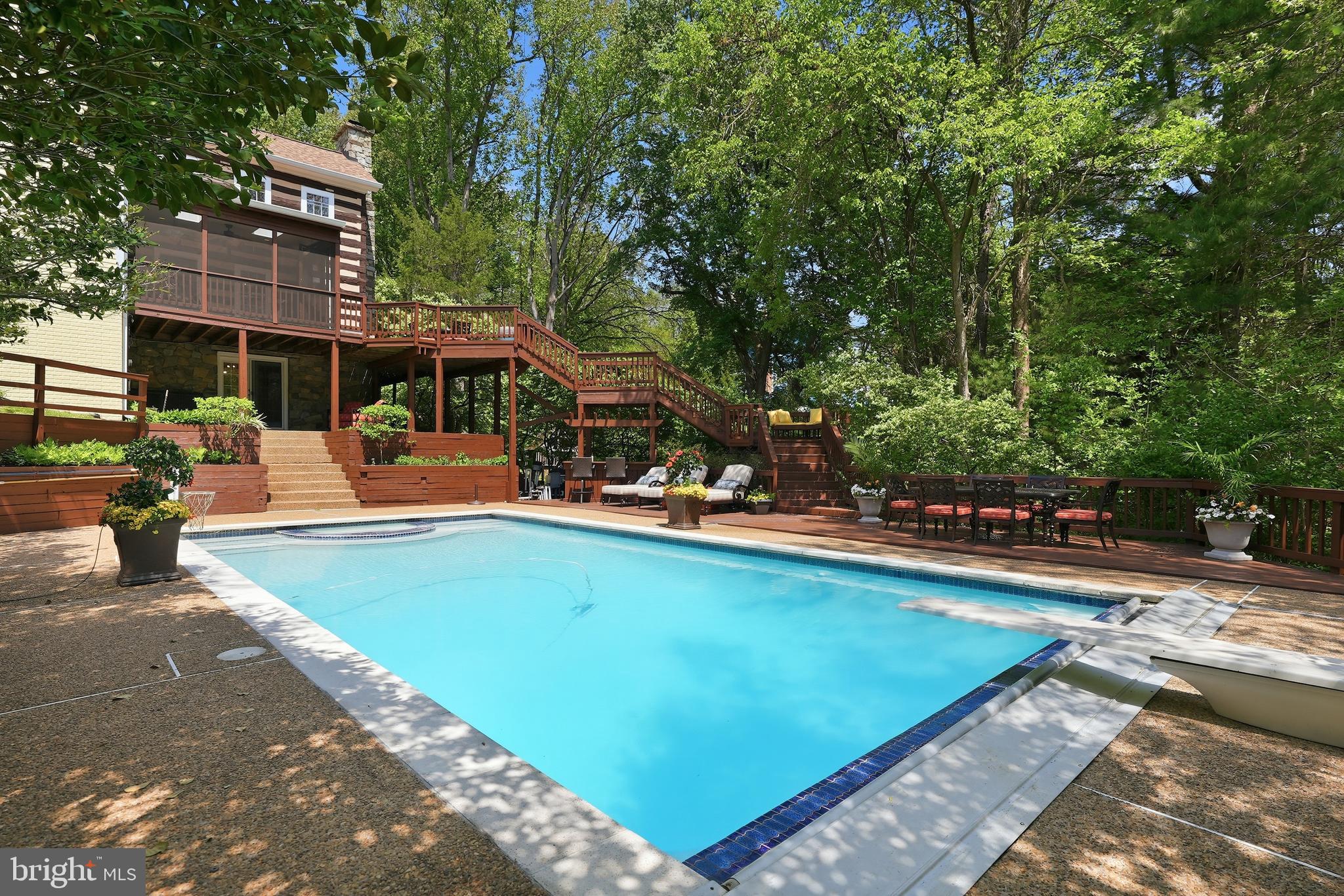 10204 YELLOW PINE DRIVE