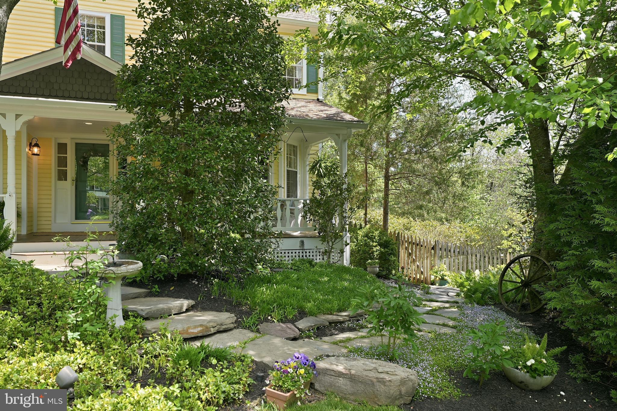 10204 YELLOW PINE DRIVE