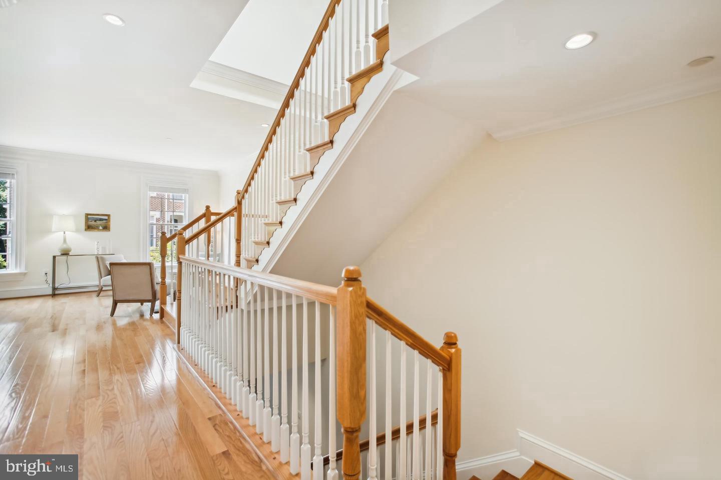 7022 LITTLE LEAF LINDEN LANE