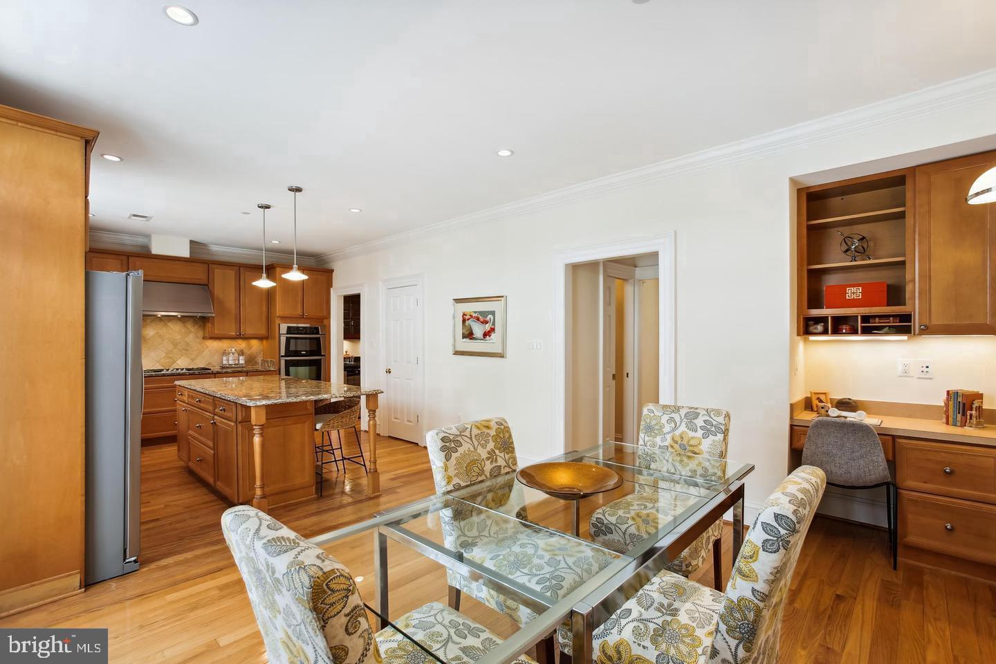 7022 LITTLE LEAF LINDEN LANE