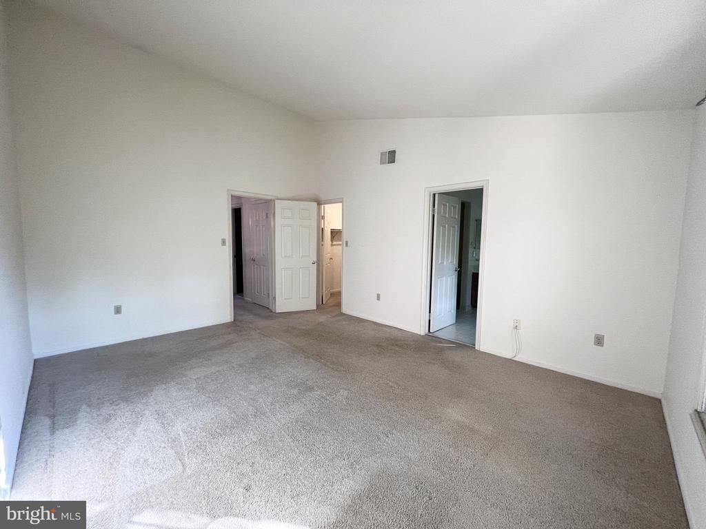 2134 KINGS GARDEN WAY 357