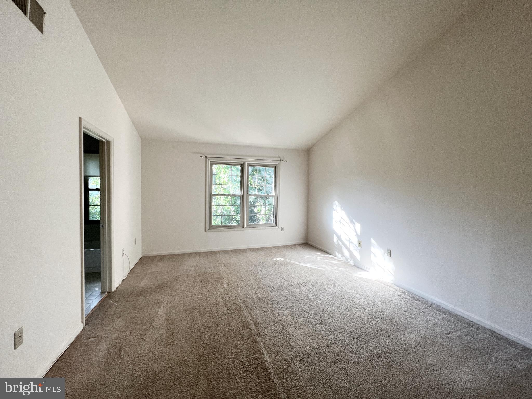 2134 KINGS GARDEN WAY 357