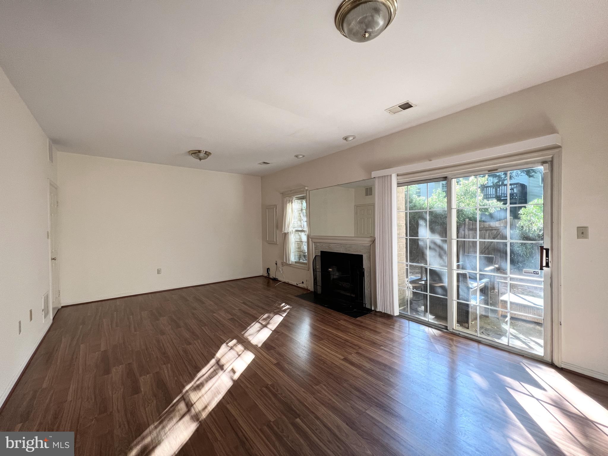2134 KINGS GARDEN WAY 357
