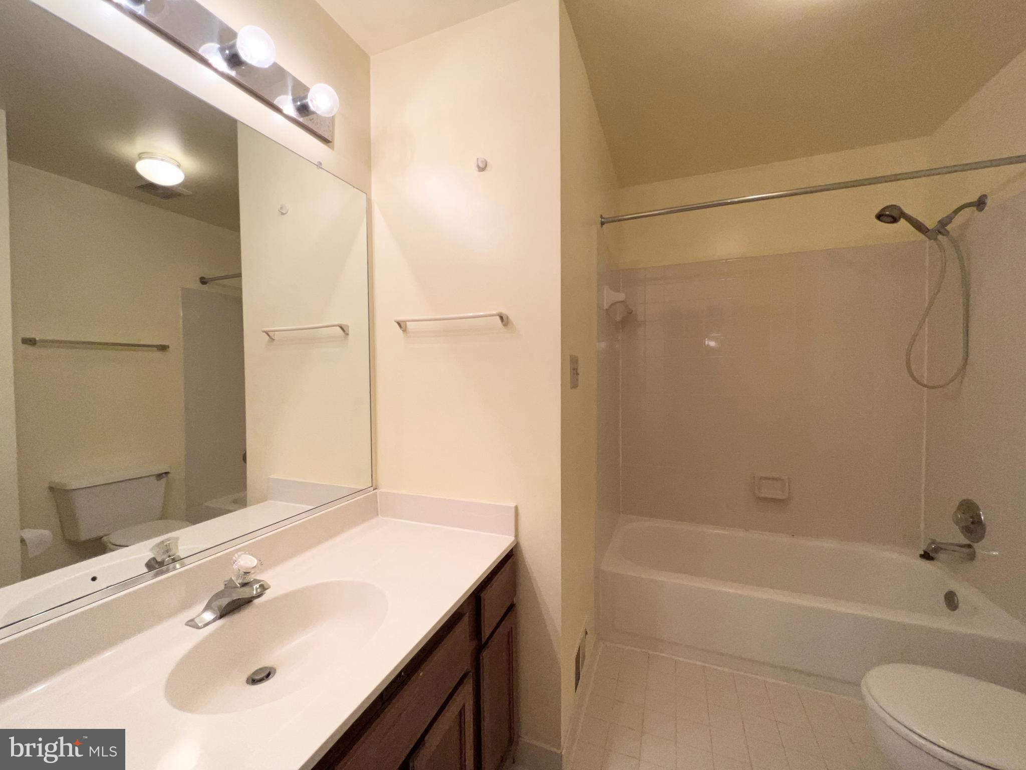 2134 KINGS GARDEN WAY 357