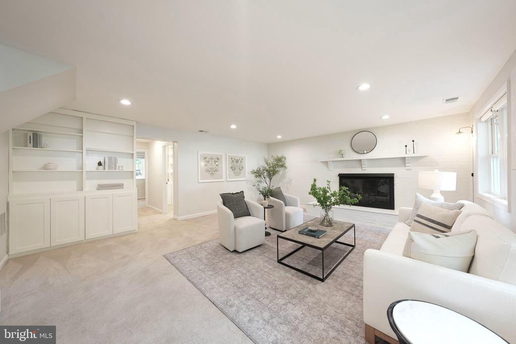 610 KEARNEY COURT SW