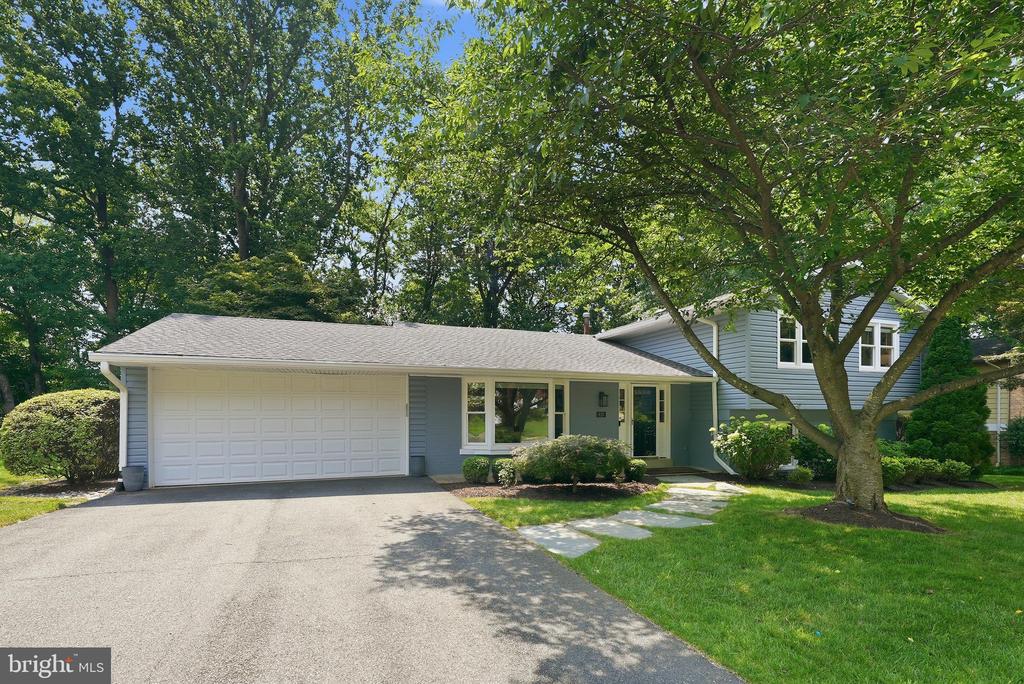 610 KEARNEY COURT SW