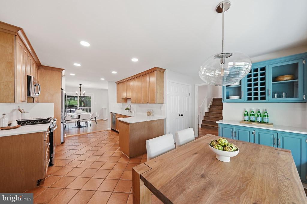 610 KEARNEY COURT SW
