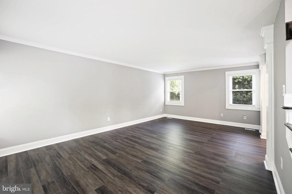 1518 GINGERWOOD COURT