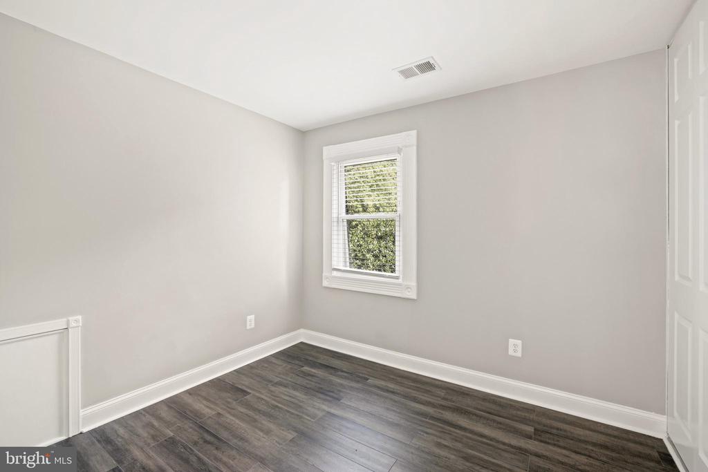 1518 GINGERWOOD COURT