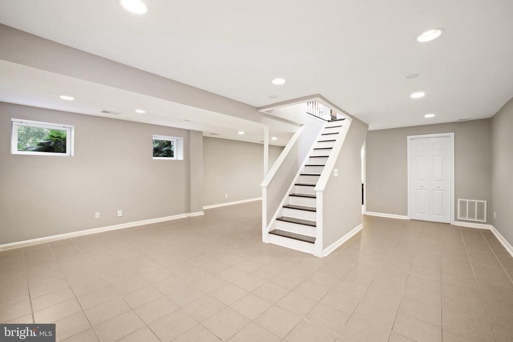 1518 GINGERWOOD COURT