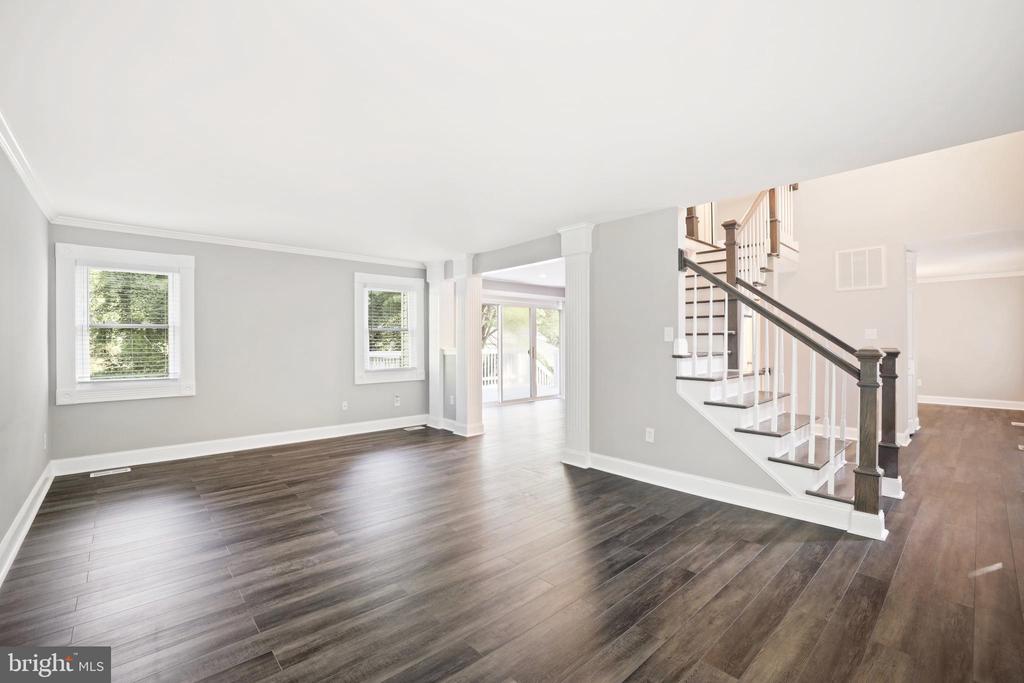 1518 GINGERWOOD COURT
